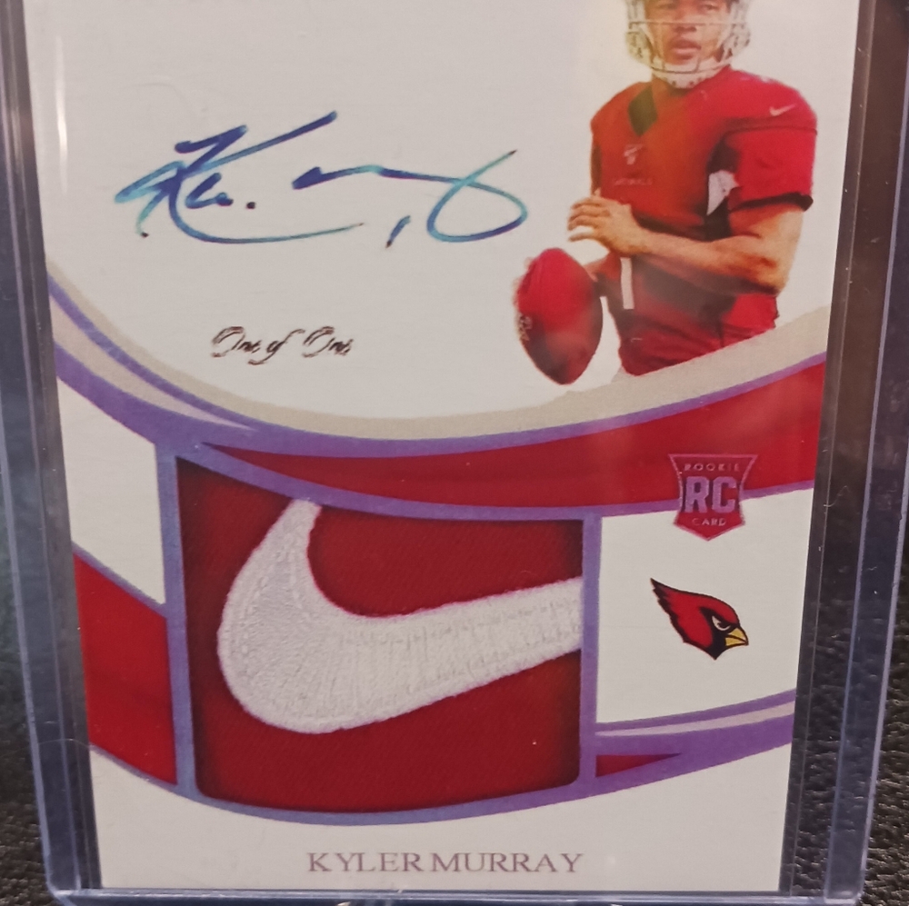 2019 Panini Immaculate Kyler Murray Autographed Novelty Card.